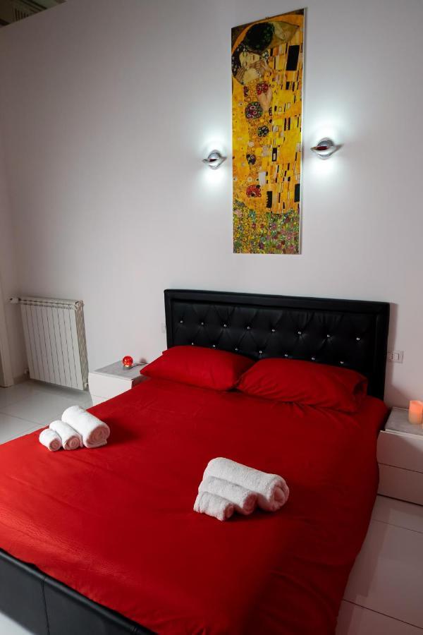 Roma Castel Nepi Home Near Colosseo Exterior photo