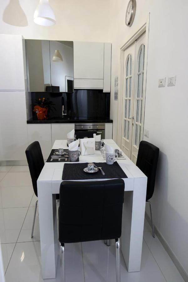 Roma Castel Nepi Home Near Colosseo Exterior photo