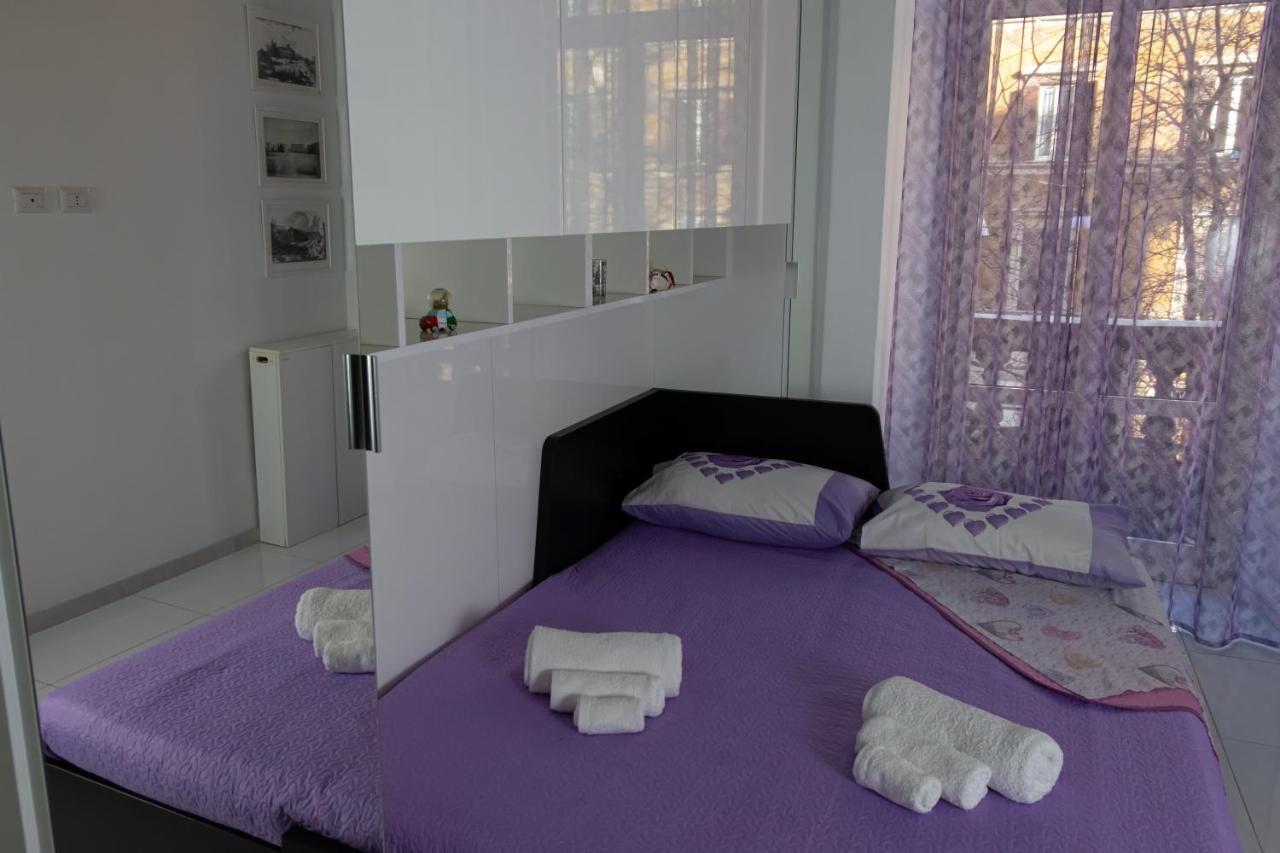 Roma Castel Nepi Home Near Colosseo Exterior photo